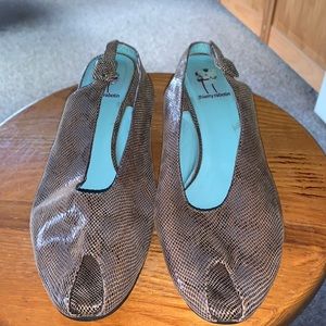 Thierry Rabotin taupe lizard exotic skin peep toe wedge 8.5 39.5 luxurious soft